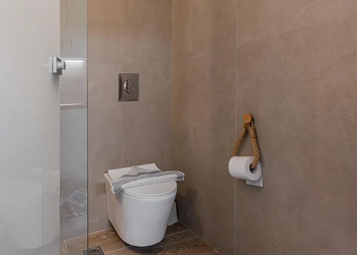 μελίτατα 19 *